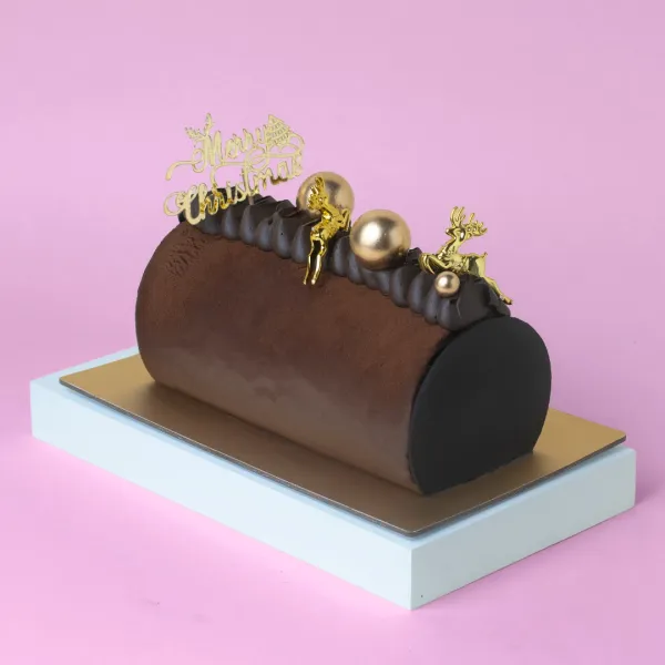 Halal Christmas Cakes & Log Cakes in Singapore 2026