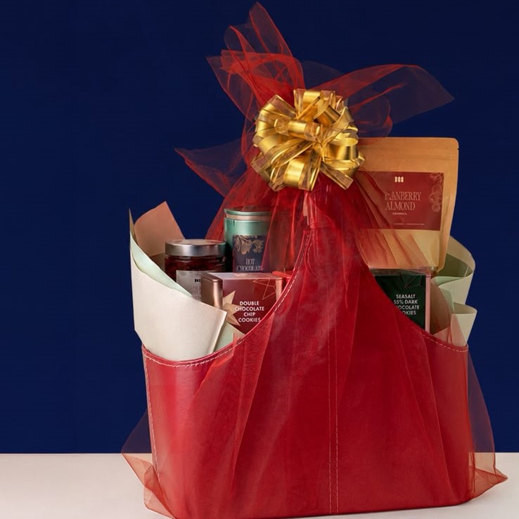 Christmas Hampers in Singapore 2026: Bakery-Fresh Gifts for Clients, Teams &amp; Partners